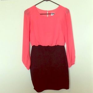 Pink Pencil-Skirt Dress ⬇️